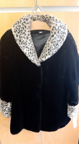 Webpelzjacke schwarz mit leo - schwarz,